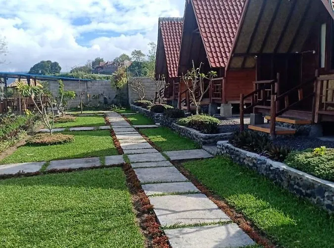 Guest house Lakeside Log Kintamani (Bali)